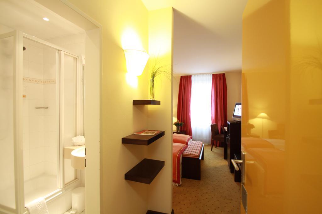 Central Hotel Φράιμπουργκ Εξωτερικό φωτογραφία