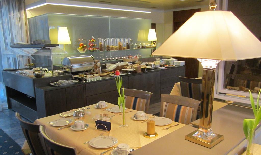 Central Hotel Φράιμπουργκ Εξωτερικό φωτογραφία